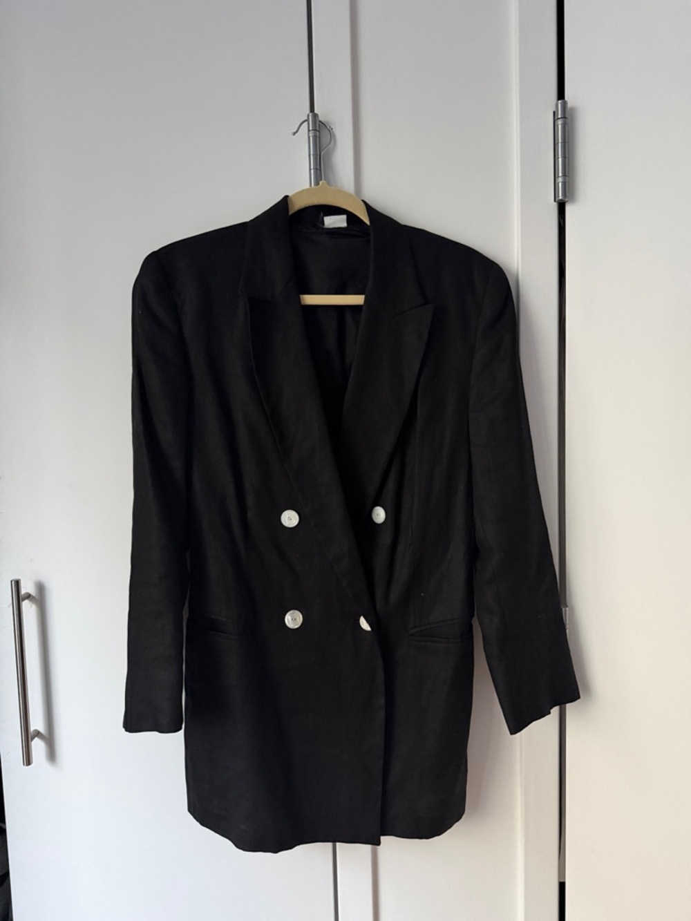 Vintage Black Double-Breasted Linen Blazer with Contrast Buttons